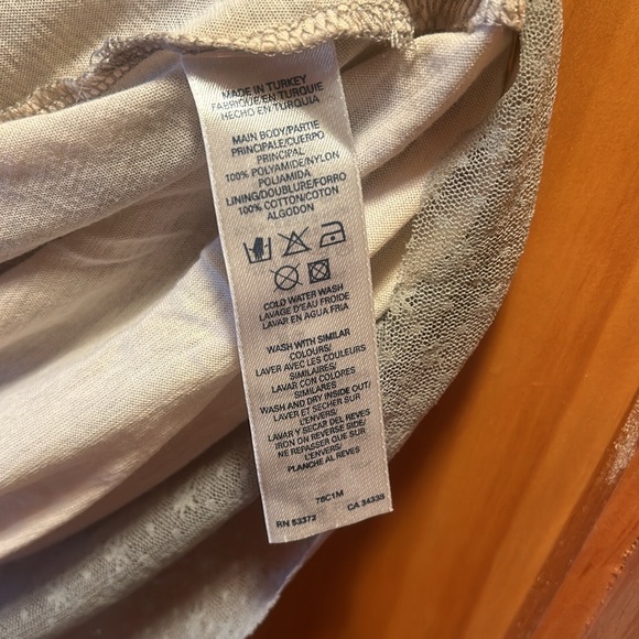 Capped Sleeve, Flowy Dress Top - Picture 6 of 7